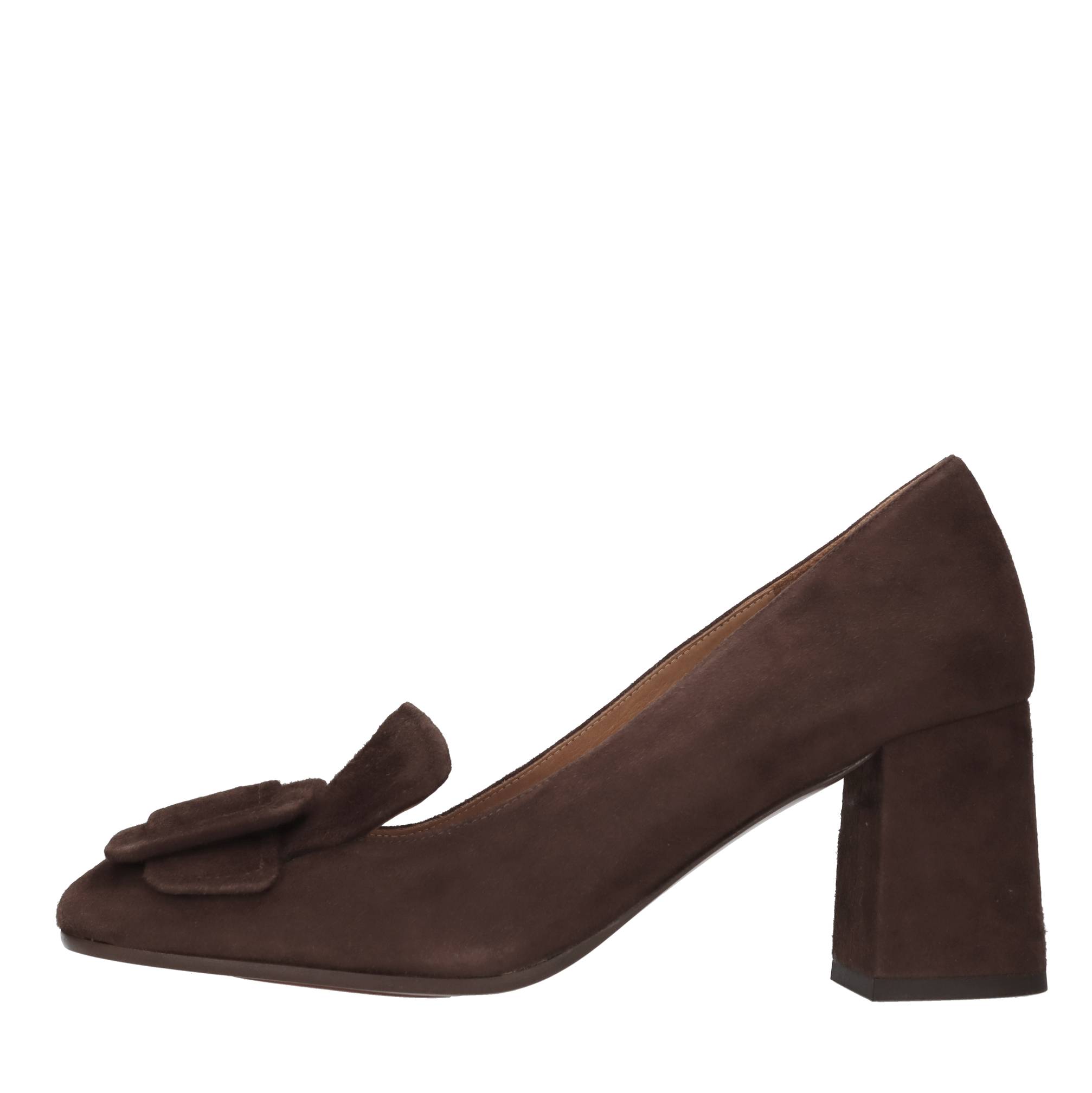Chie Mihara Niedrige Schuhe Moro Kopf