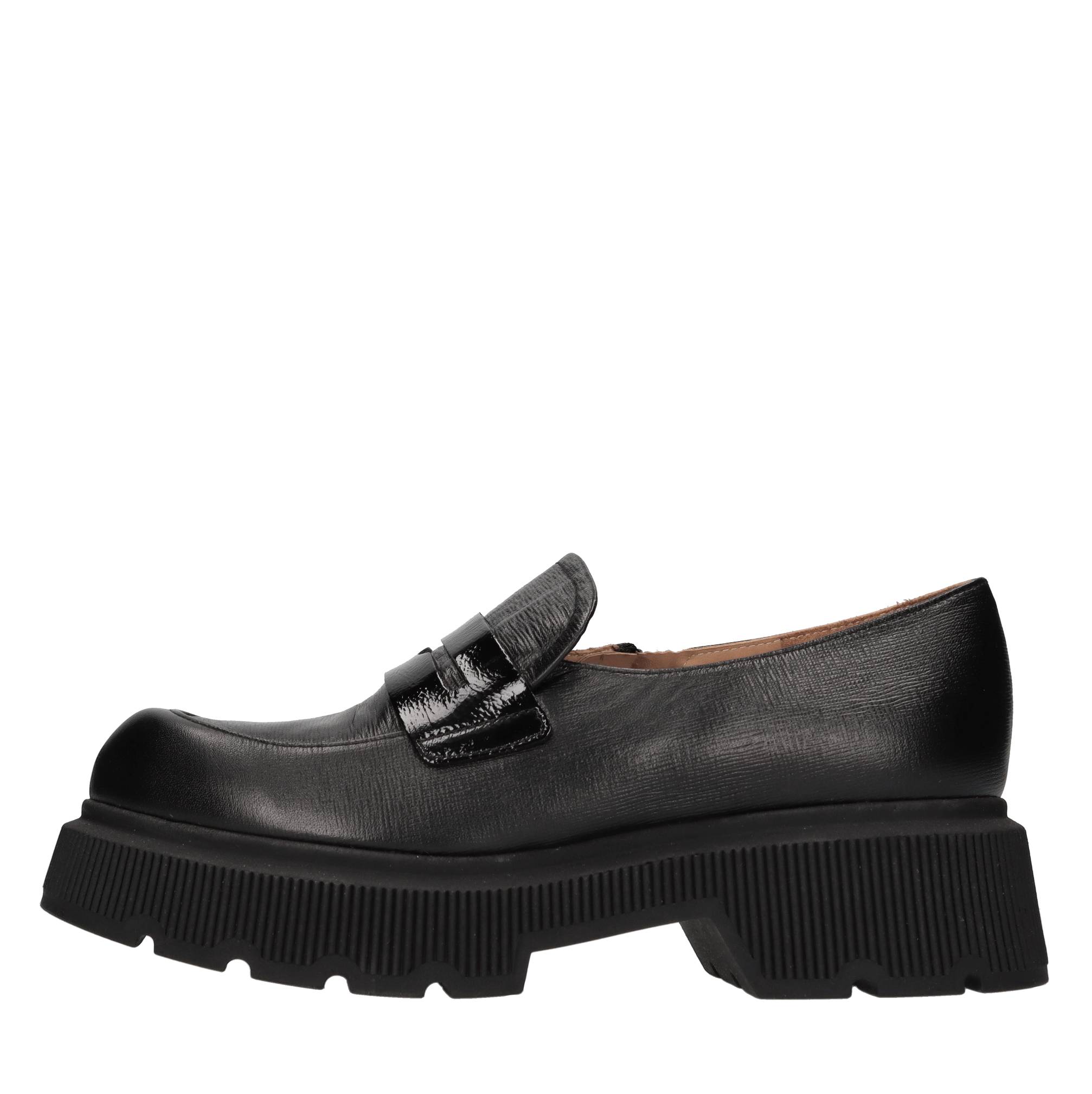 Chie Mihara Niedrig Schuhe Schwarz