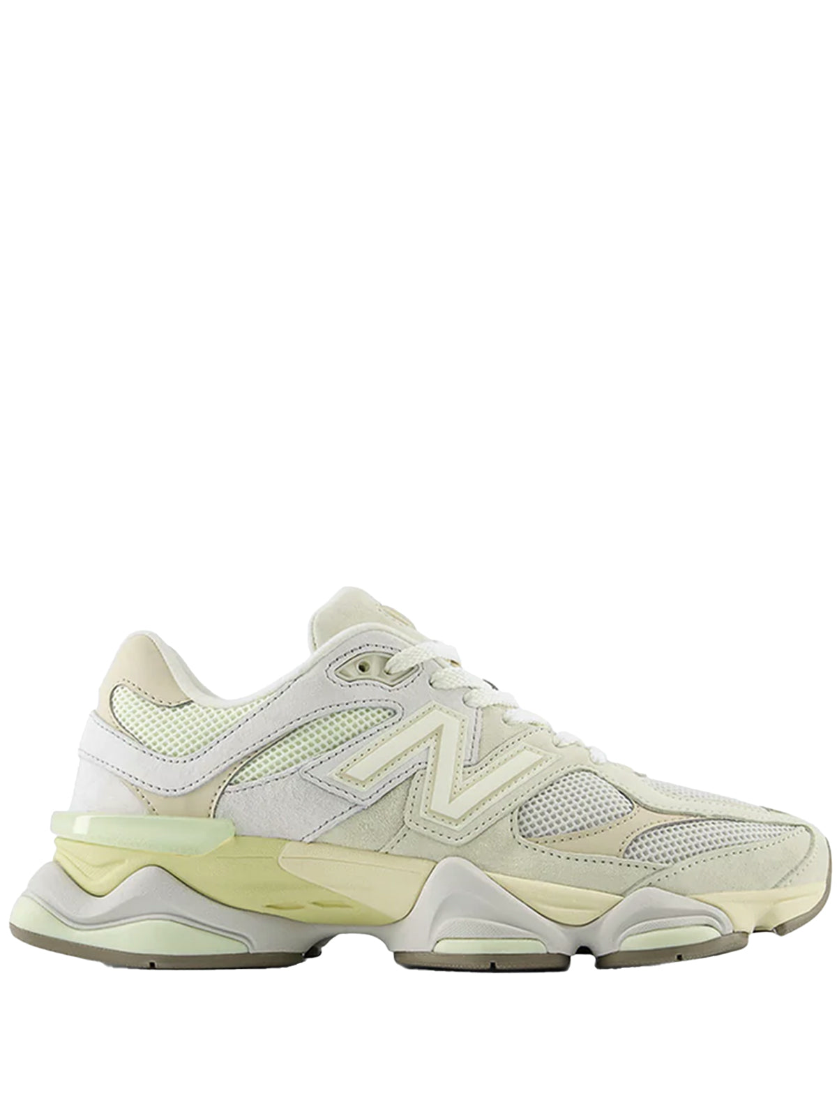 New Balance Unisex Sneakers In White
