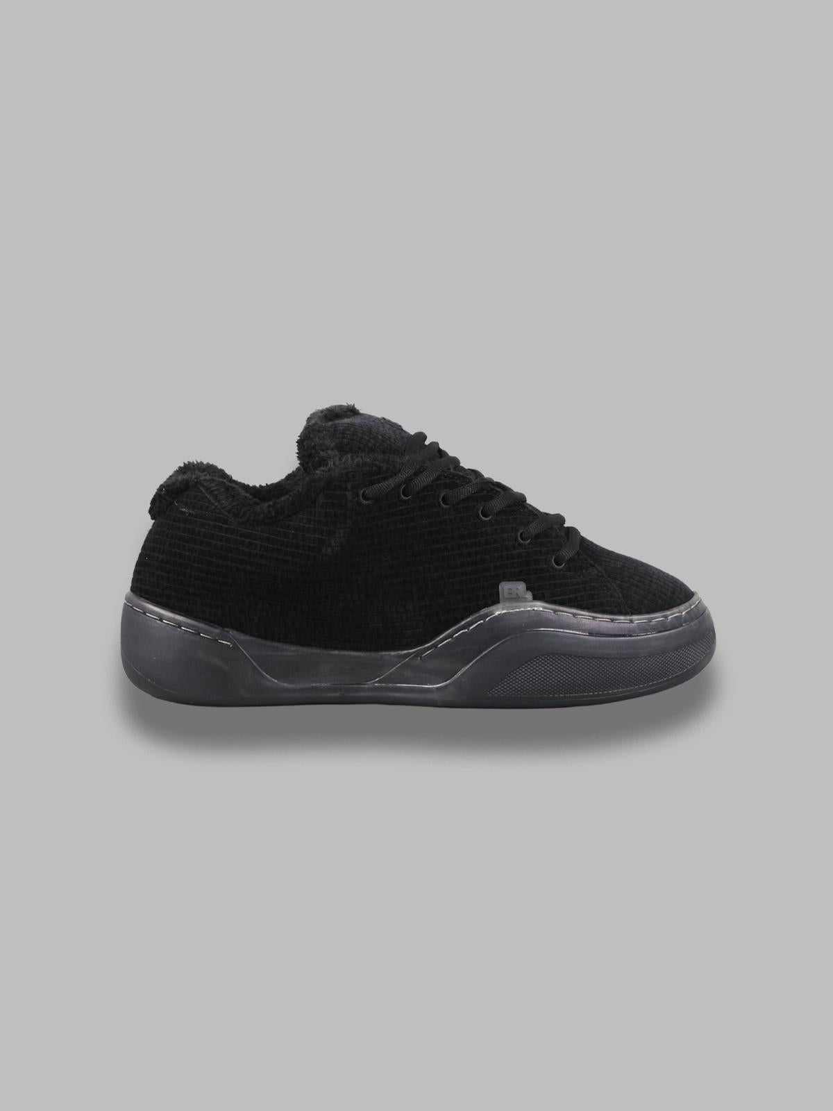 Erl Vamp Skate Black Low-top Sneaker With Front Logo In Velvet Man In Multi
