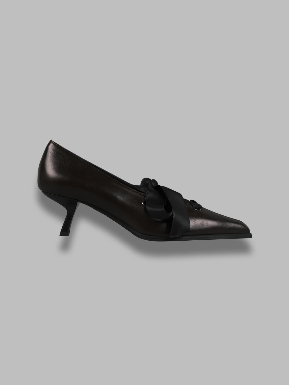 Poeve Pathos Tof In Black