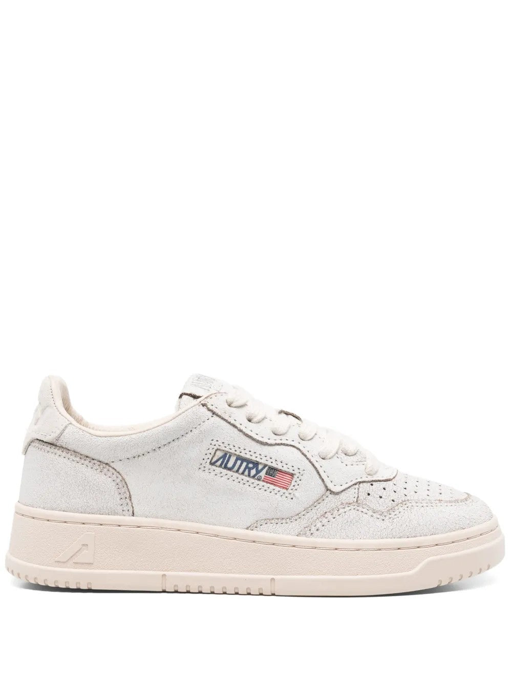 sneakers medalist low