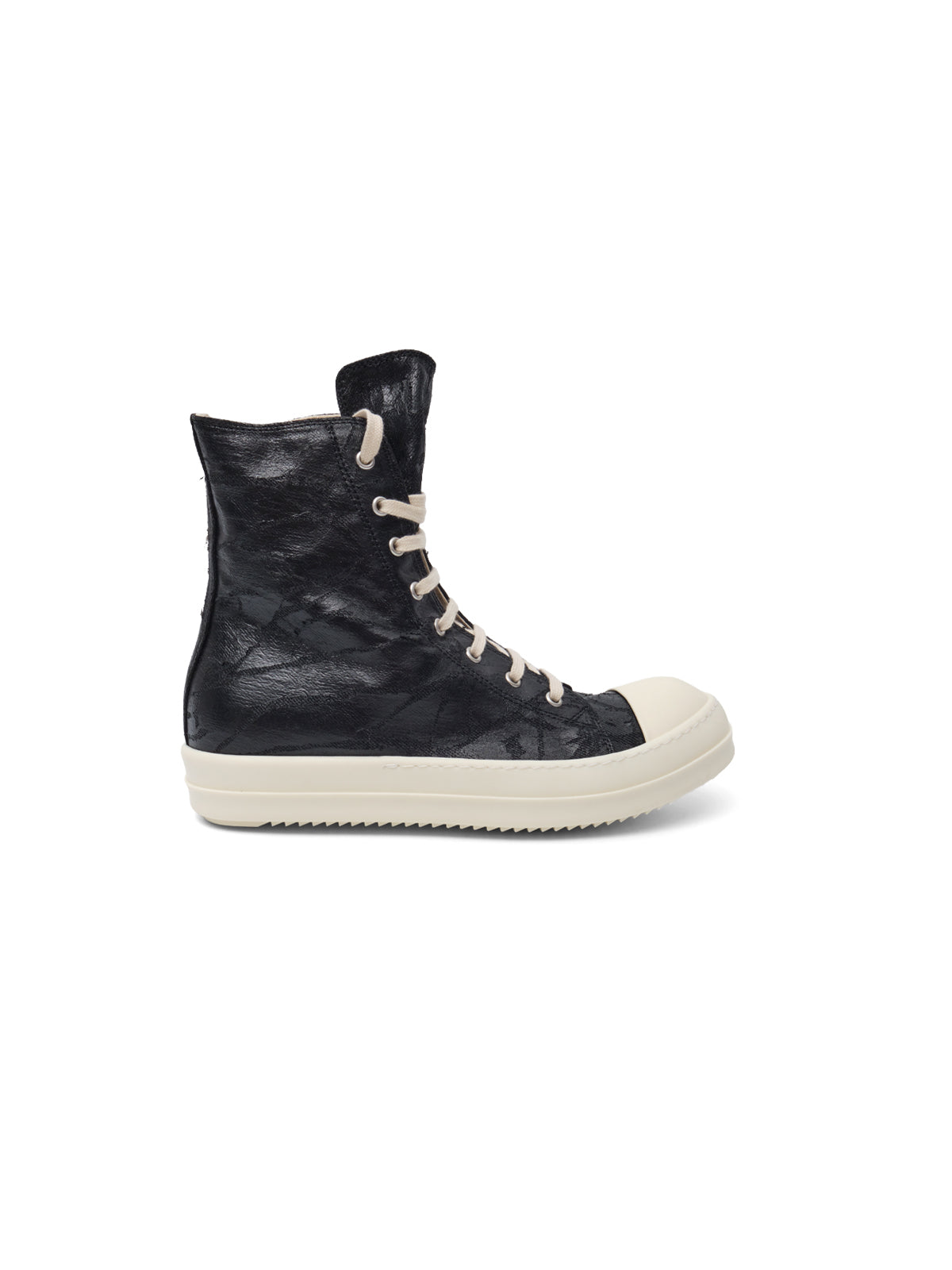 sneaks