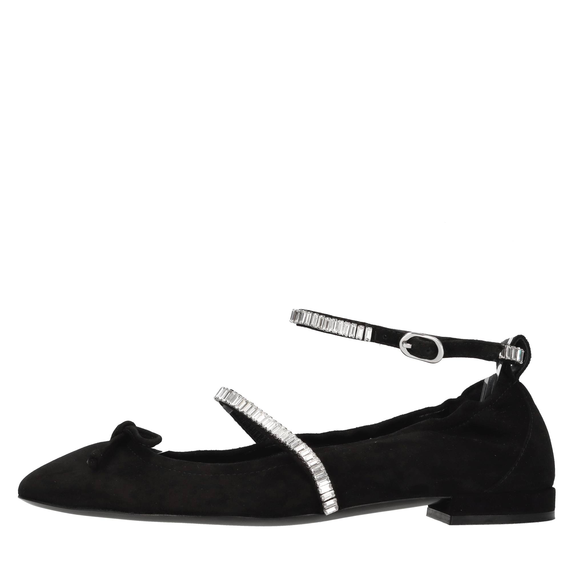 Stuart Weitzman Lage schoenen zwart
