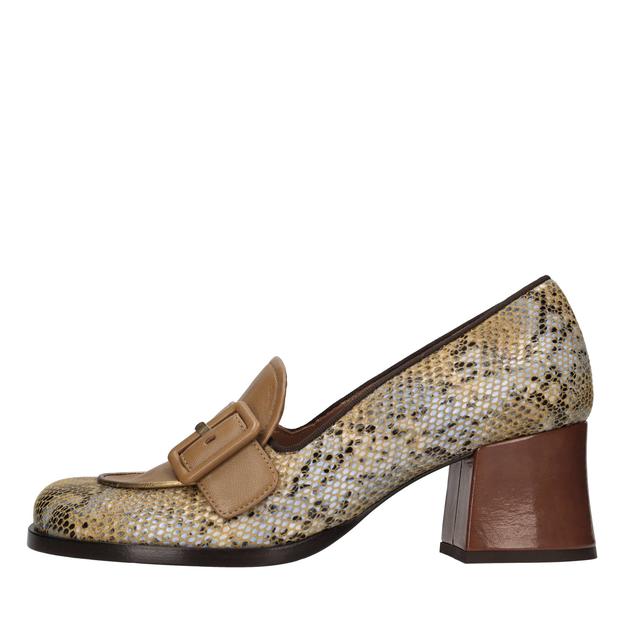 Chie Mihara Niedrige Schuhe Multicolor