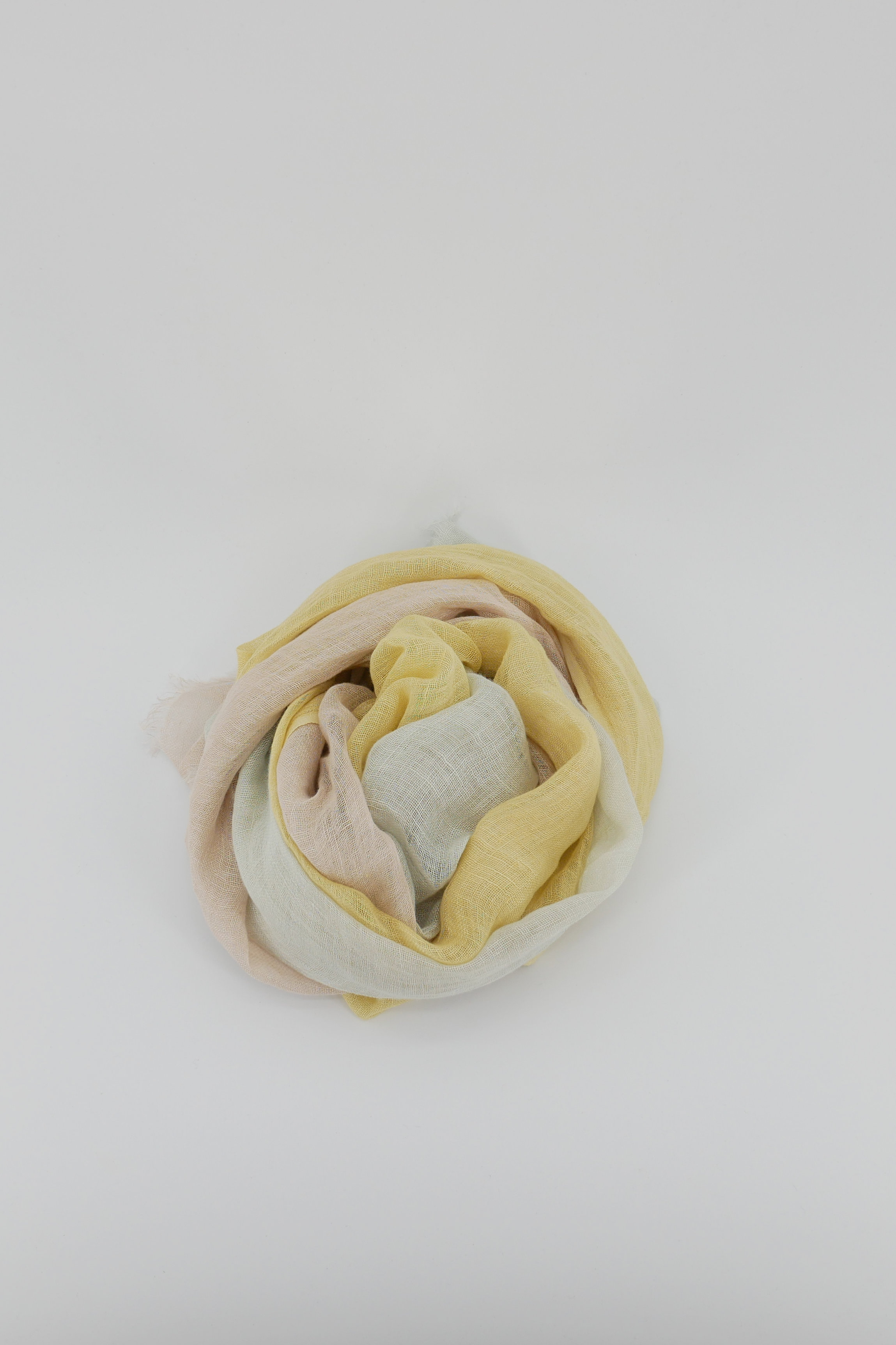 GAYNOR BONGARD Scarfs ivory