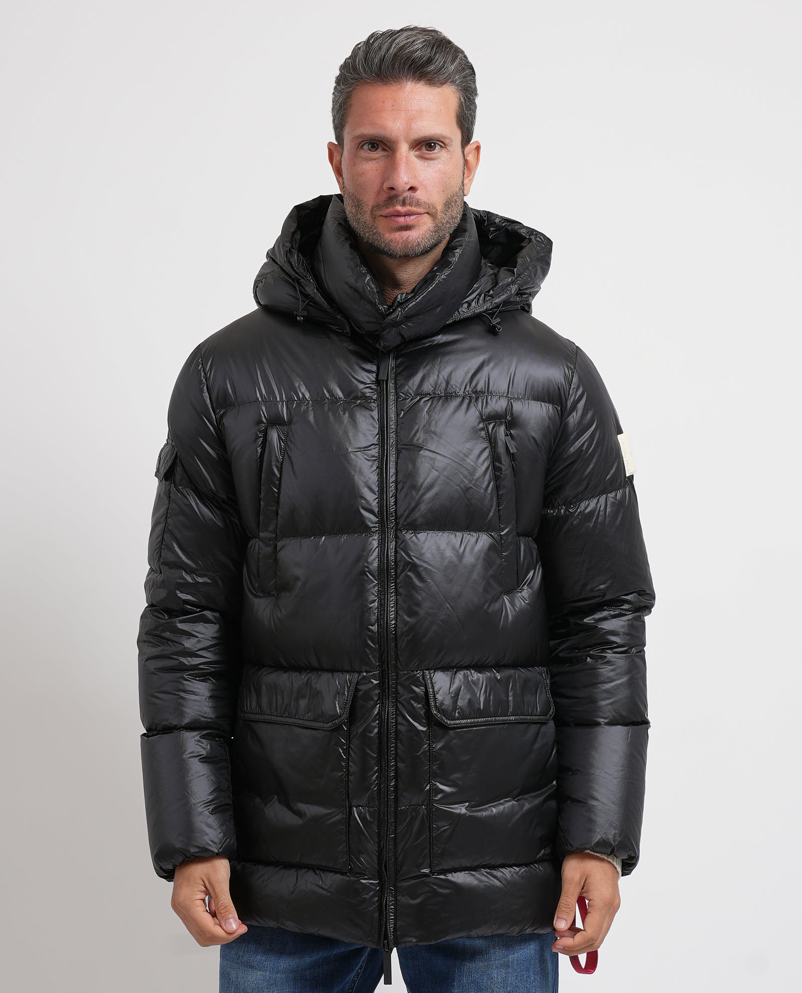 After Label Coats In Nero Scuri