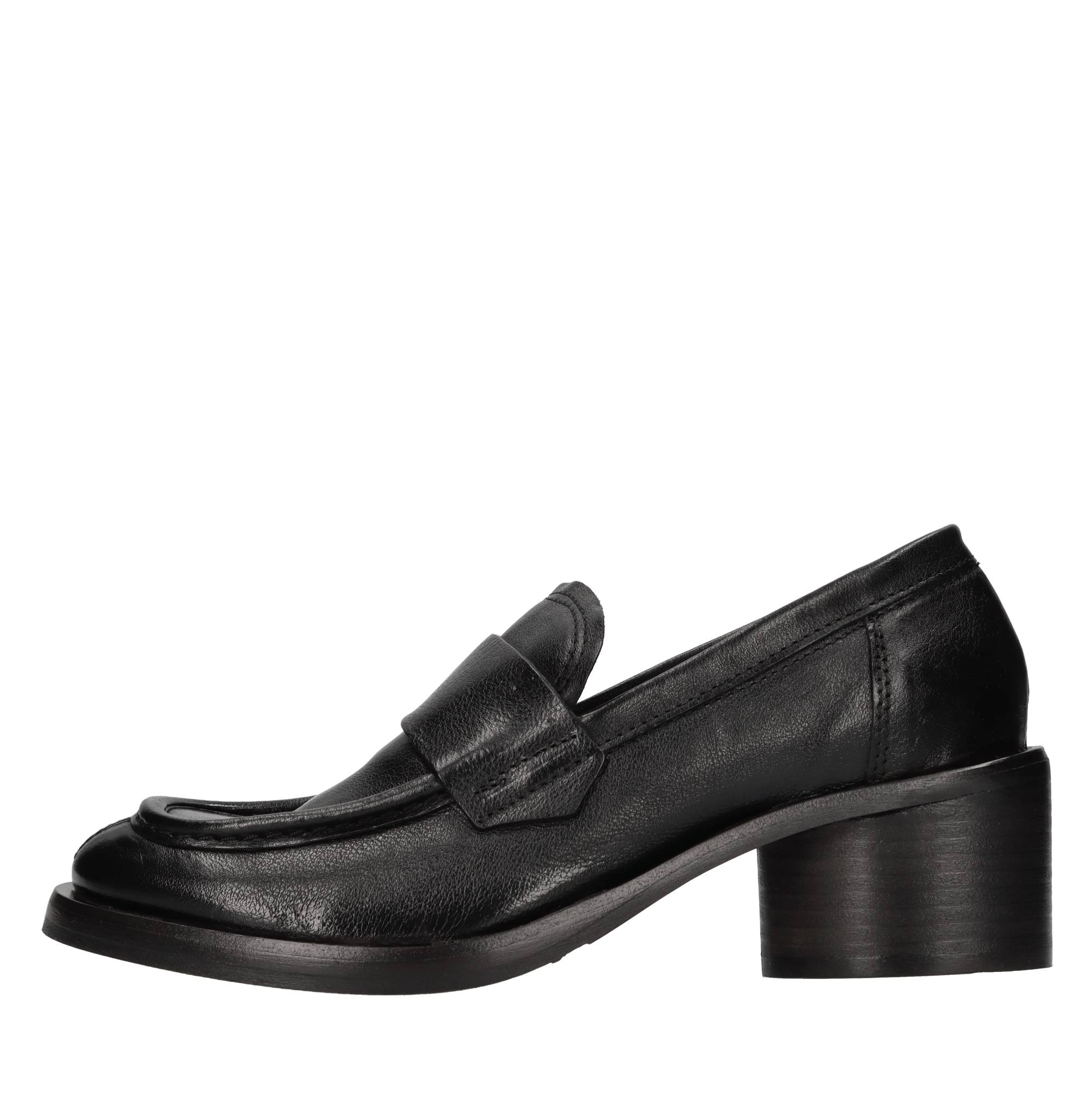 Hundred 100 Chaussures basses Noir