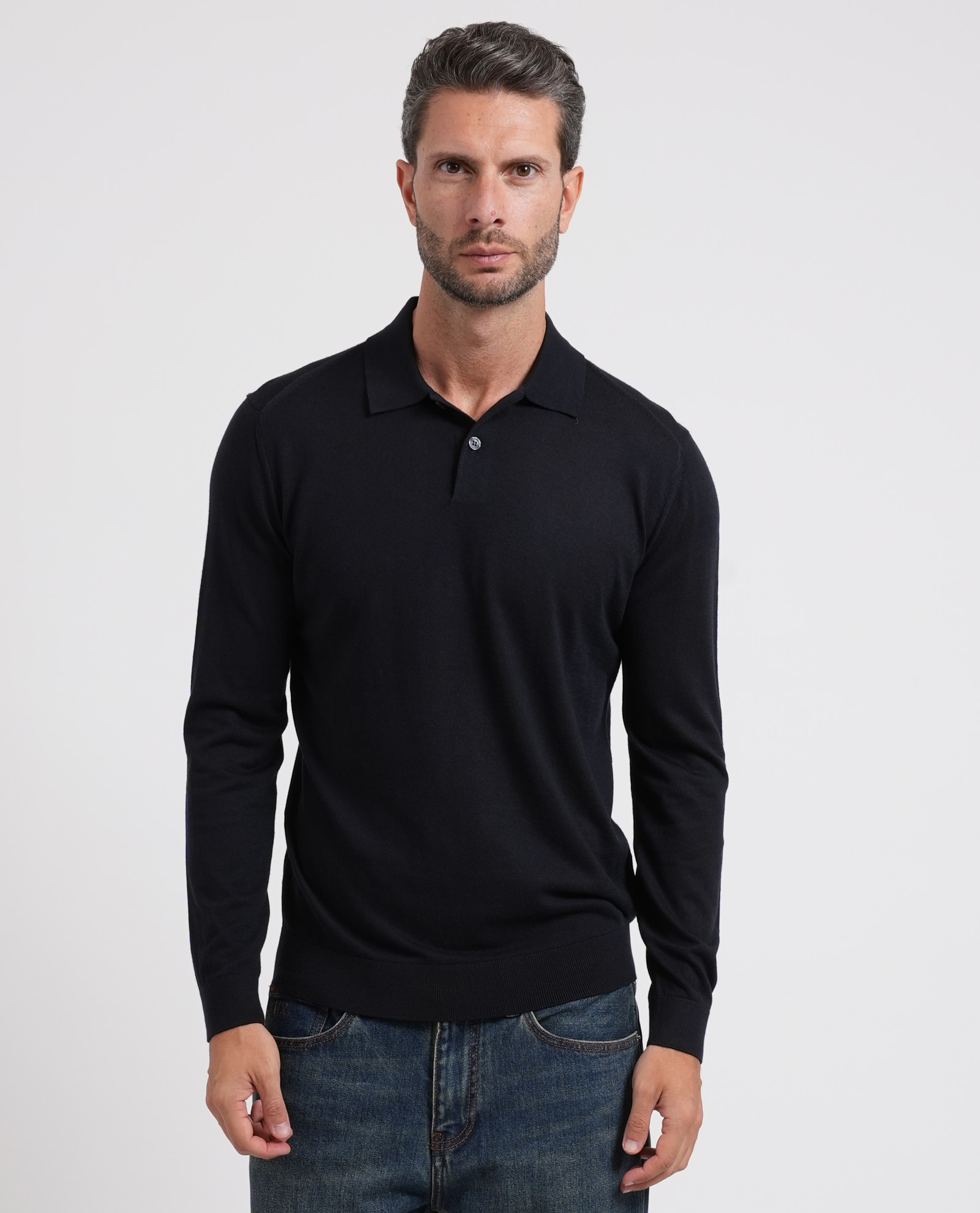 Armani Exchange T-Shirts und Blue Polo